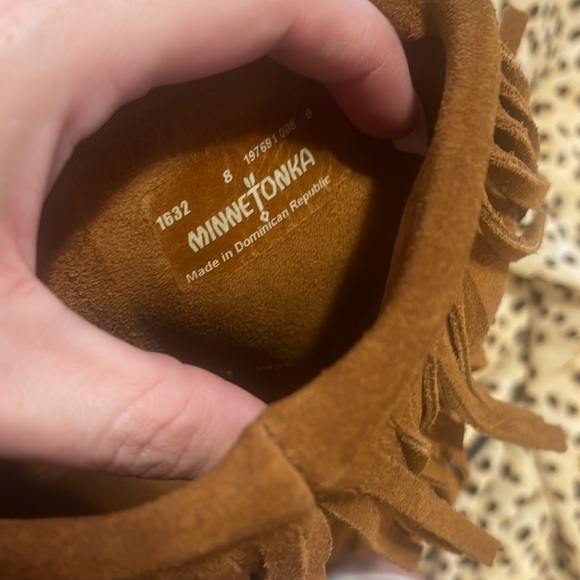 Minnetonka Fringe Suede Boots sz 8 EUC - Picture 7 of 10